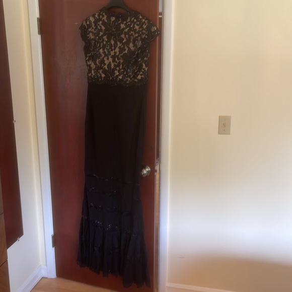 Tadashi Shoji dress - Picture 5 of 5